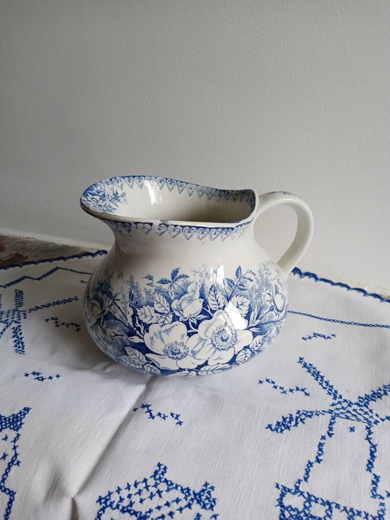 Pichet Ancien en Faïence de Lunéville | Demi Porcelaine Fleurs Bleues