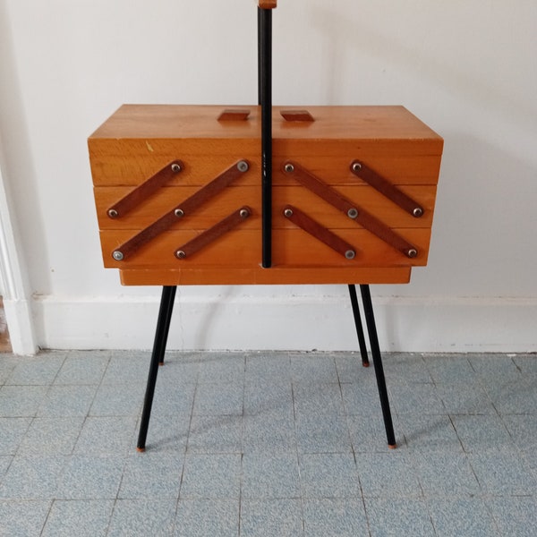 Boîte Ombre De Couturière Vintage Faite Main – Art Mural Unique [2171]
