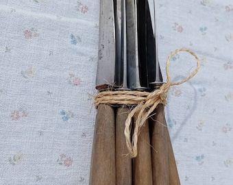 Couverts anciens en métal doré à manche jaune | Ma Cabane Vintage