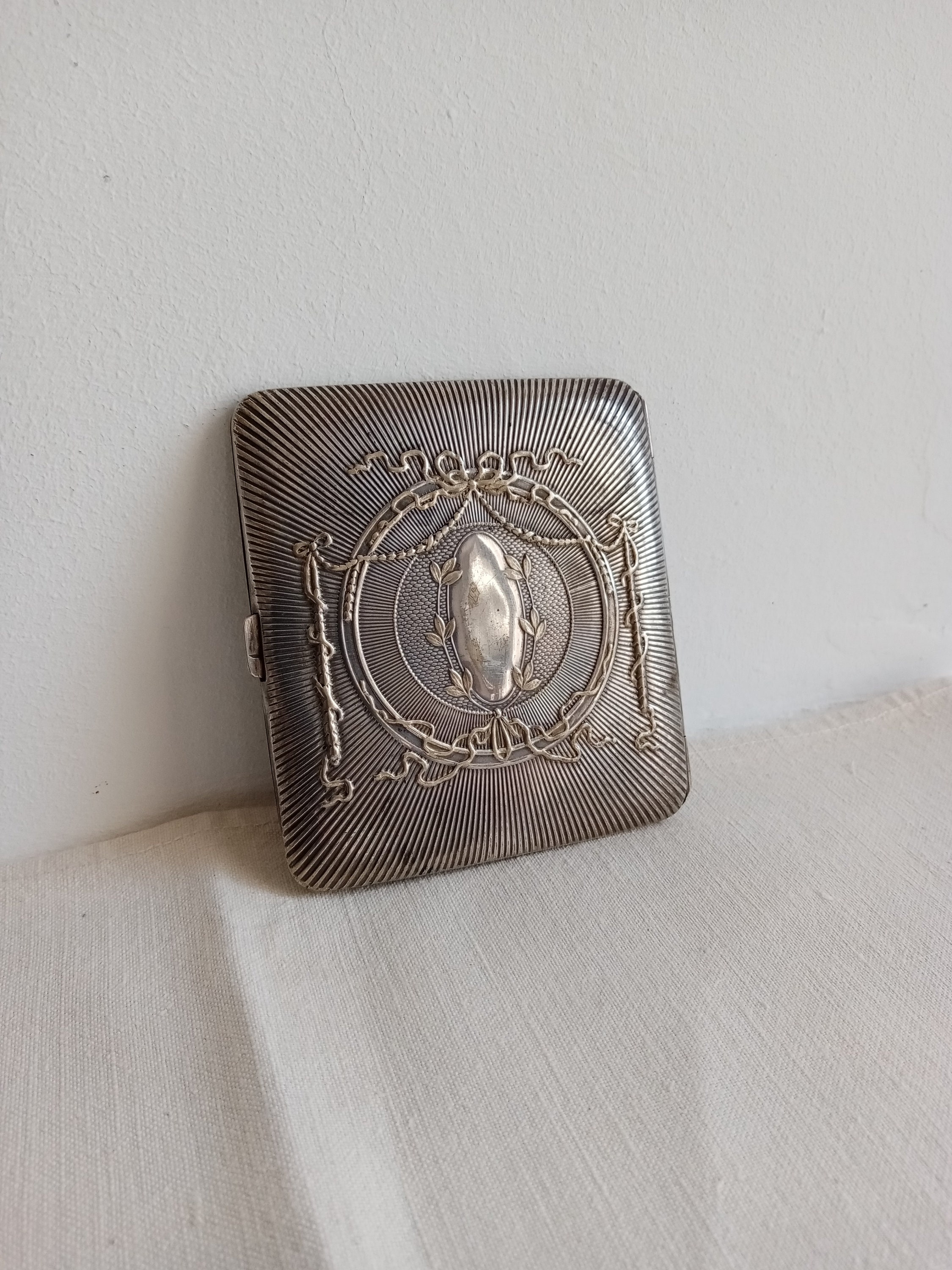 alpaca silver cigarette case 1950 Rounded Case, Vintage Alpaca Cigarette Box, Antique Cigarette Case, Silver Plated Cigarette Alpaca Cigarette - Etsy