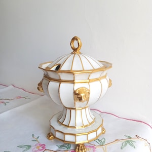 Napoleon III white and gold Paris porcelain jam jar on feet