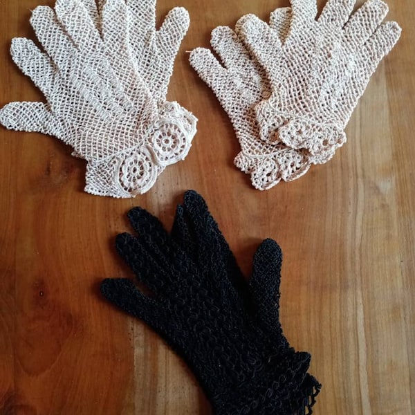 Lot de 3 paires de gants anciens faits main au crochet en coton