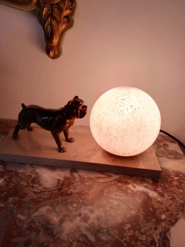 Veilleuse Française Art Déco Lampe de Chevet Chien sur Base Marbre Globe Verre Rose Table