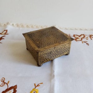Portasigarette WMF in metallo goffrato e legno
