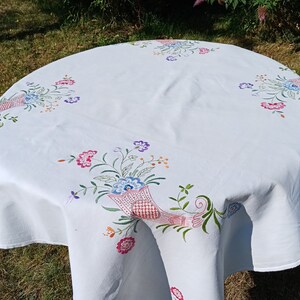 Art Deco rectangular tablecloth hand embroidered cornucopia