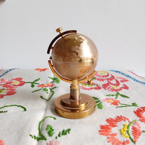 Vintage français briquet en forme de globe terrestre