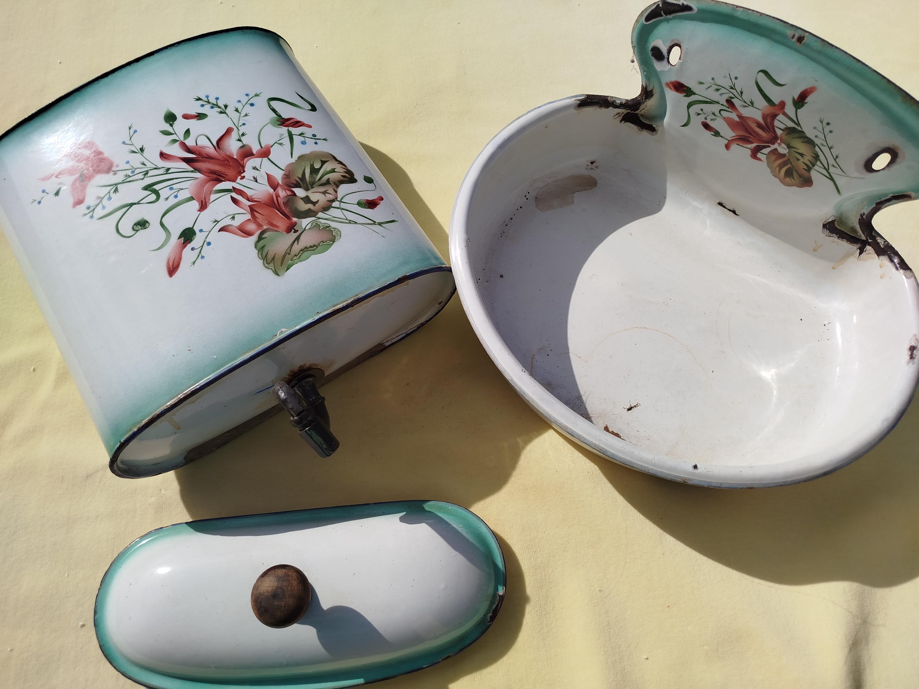 French Enamel Wall Fountain - Etsy