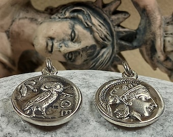 Colgante de moneda Tetradracm Ateniense con Diosa Atenea y buho en plata de ley 925