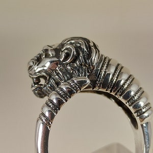 Lion head ring in sterling silver 925