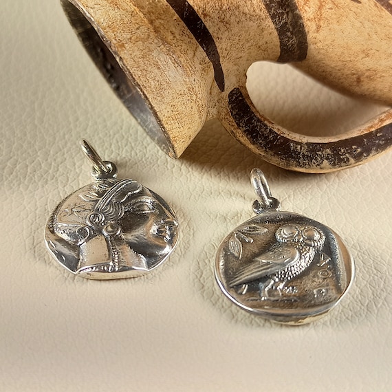 Sterling silver 925 pendant with Goddess Athena and owl, reproduction of an ancient Greek coin
