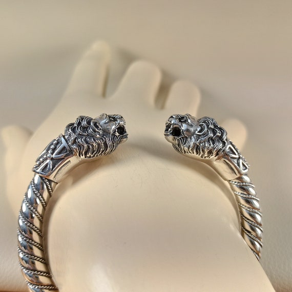 Heavy sterling  silve 925 bracelet with lion heads. Ancient Greek style bracelet with lion heads in sterling silver 925