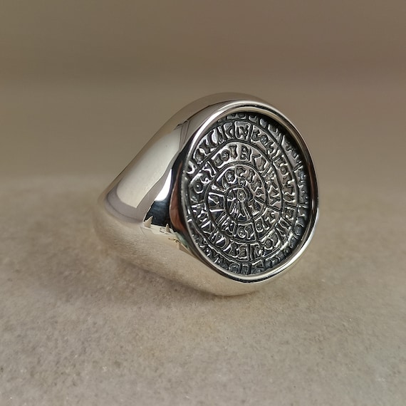 Mens ring with the Phaistos disc in sterling silver 925