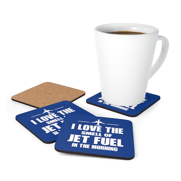 J’adore l’odeur du carburéacteur Coffee Corkwood Coaster Set | Cadeau d’avion, cadeau de pilote, cadeau d’aviation