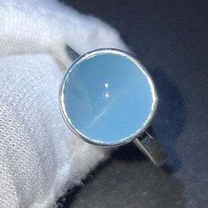 AAA+ Natural Aquamarine Cat&#39;s Eye Round Cabochon Solitaire Silver Ring, 925 Sterling Silver Ring//Bridal Aquamarine Cat&#39;s Eye Silver Jewelry