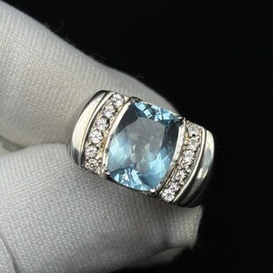 Prachtige AAA+ natuurlijke aquamarijn lang kussen geslepen CZ rond solitaire zilveren ring, 925 sterlingzilveren edelsteenring, aquamarijn bruidsring