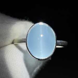 AAA+ Natural Aquamarine Cat&#39;s Eye Oval Cabochon Solitaire Silver Ring, 925 Sterling Silver Ring//Bridal Aquamarine Cat&#39;s Eye Silver Jewelry