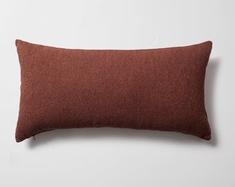 Terrabrunt Bouclé-örngott i ländryggen: Modern Boho 14x28