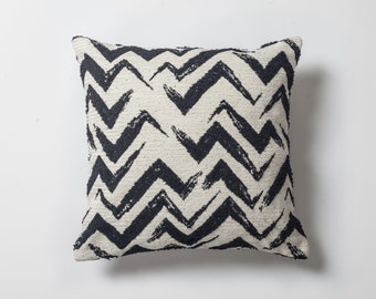 Black and White  | Blue  |Orange | Pink | 18x18 Decorative Pillows  | Zigzag Chevron Tufted Design Jacquard Fabric | Room Decor Cushions