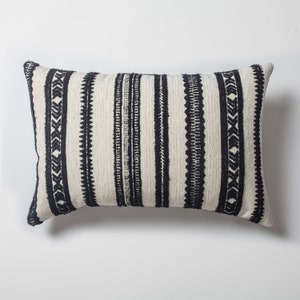 Zwart-wit gestreepte lendekussensloop: jacquard geweven boho plaid (16 x 24)