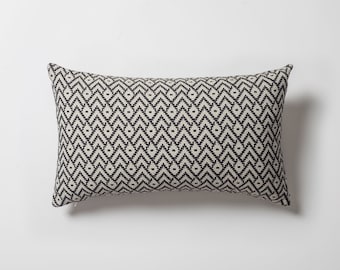 Black Linen Mini Small Scale Geometric Solid  Colored Zigzag Modern Luxury Decorative 12x20 Lumbar Rectangle Throw Pillow Cover Case
