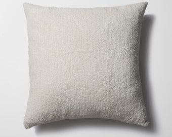 White Plush Tufted Cozy Soft Modern Plain Decorative Textured Woven 20x20 Throw Pillow Cover Case