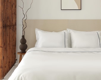 Cotton Sateen Duvet Cover Set: White with Navy Piping, Queen Size