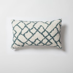 Blue Kilim Pattern Lumbar Pillow Cover: Woven Jacquard, Bohemian Coastal Style (12x20)
