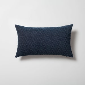 Navy Blue Zigzag Chevron Embosed Textured Soild Plain Woven Pillows Modern Decorative 12x20 30x50 Lumbar Rectangle Throw Pillow Cover Case