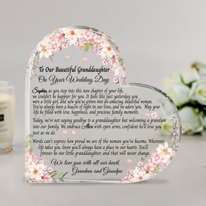 Personalizado para mi nieta el día de su boda Placa acrílica del corazón, regalo de novia personalizado de los abuelos, regalo para la nieta