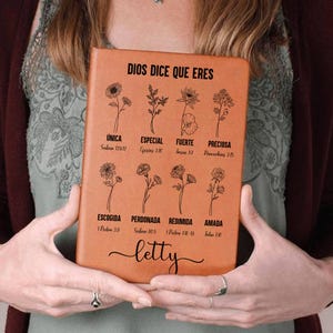 Personalized Spanish Bible Verse Journal – Dios Dice Que Eres Notebook – Christian Gift for Women – Cuaderno Cristiano con Nombre