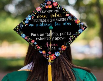 Cappello di laurea per studenti con diploma | Vettore Premium