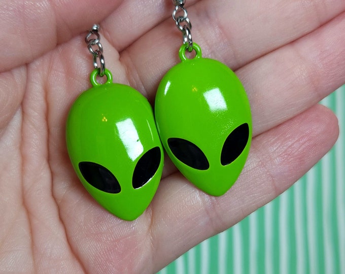 Alien Earrings, Sci-fi, Area 51, UFO Earrings, Roswell, Alien abduction
