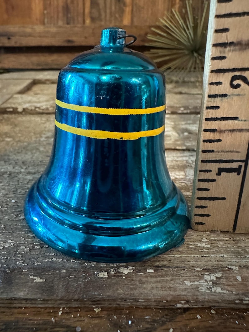 Two Bradford 1950s Plastic Christmas Metallic Color Bells With Plastic ...