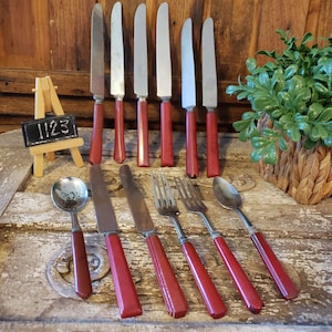 Bakelite Red Flatware Variety, Mixed Pattern Bakelite Table Ware