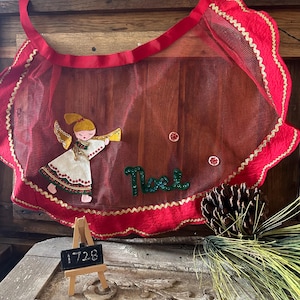 Vintage Christmas Apron with Netting and Felt and Sequin Applique