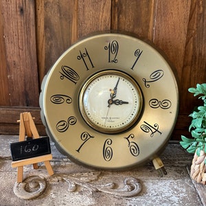 General Electric Telechron Bottle Cap  Clock, Mid Century Electric Wall Clock, Whimsical Metal Kitchen Clock