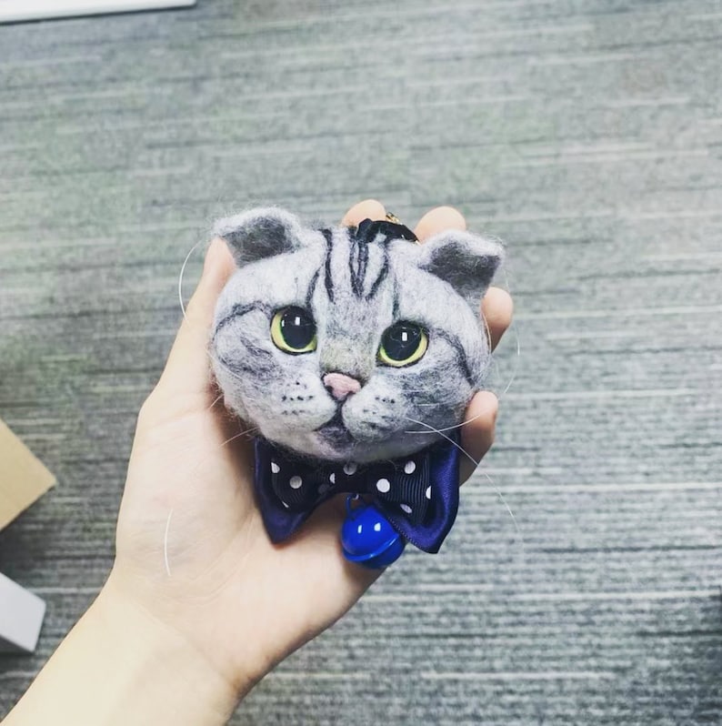 100/% Handmade Wool Custom Cat Needle Felted Keychainbag charm; Pet Memorial; Pet Portrait