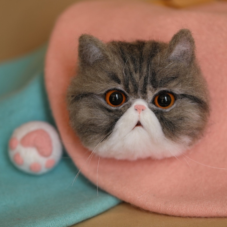 100/% Handmade Wool Custom Cat Needle Felted Keychainbag charm; Pet Memorial; Pet Portrait