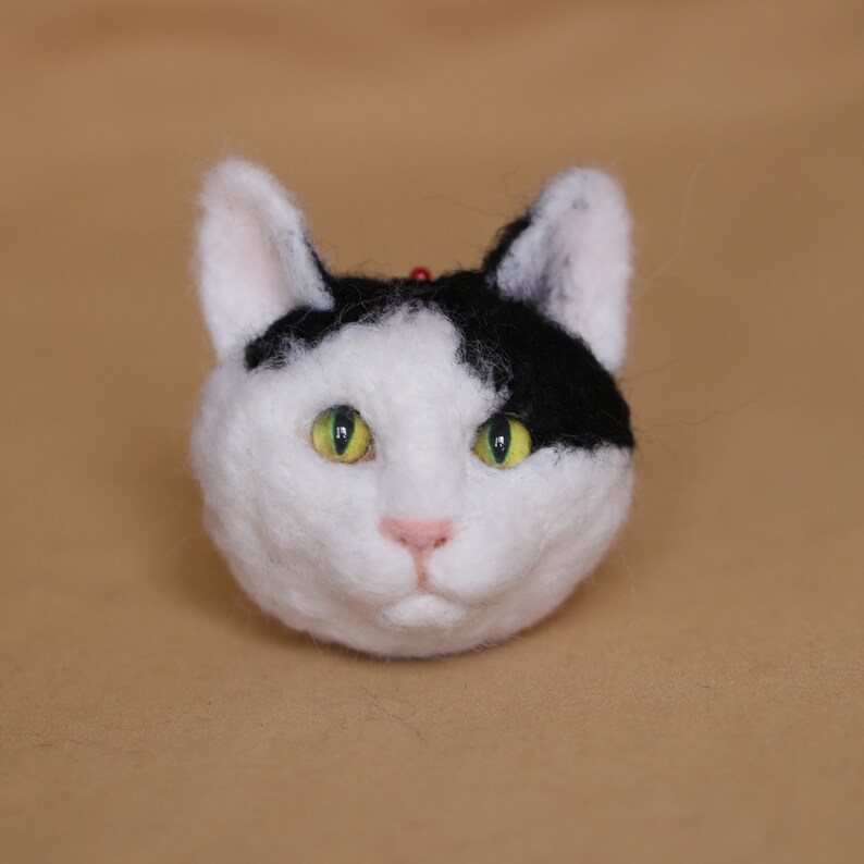 100/% Handmade Wool Custom Cat Needle Felted Keychainbag charm; Pet Memorial; Pet Portrait
