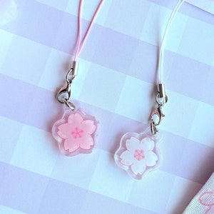 桜の花エポキシアクリル携帯チャーム - 桜 かわいい キュート バッグ パステル キーチェーン Y2K 美的 ピンク ホワイト 日本 春 コケット