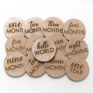 Monthly Baby Milestone Circles, Baby Milestone Photo Prop, Month Markers, Wooden milestone Circles, Baby Shower Gift