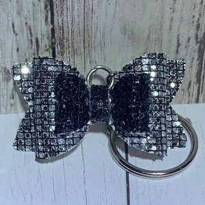 Bow keychain