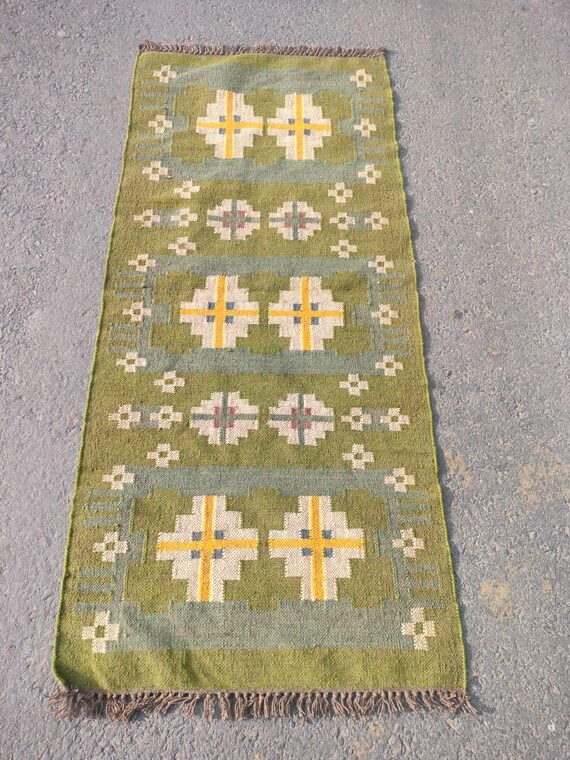 Green Kilim Runner Rug, Handwoven Wool Jute Runner, Geometric Boho Hallway Rug, Tribal Entryway Runner, Handmade Long Rug