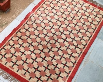 handmade woven Red border with white checked hemp jute kilim rugs-vintage kilim rug living rooms-kilim rug red-diamond kilim rug- 4x6 kilim