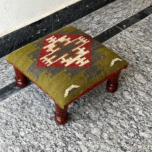 Trending Kilim Upholstered Stool - Acacia Wooden Pouf Ottoman Footstool for Elegant Home Decor & Bedroom Interior Design Custom Size