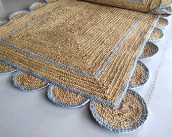 Tapis en jute festonné bleu ciel tressé à la main