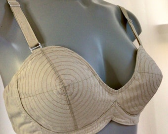 1950s 50s 40s pin up retro vintage custom comfy wireless wirefree no wire cream padded cotton pointed circle round cone bullet lingerie bra