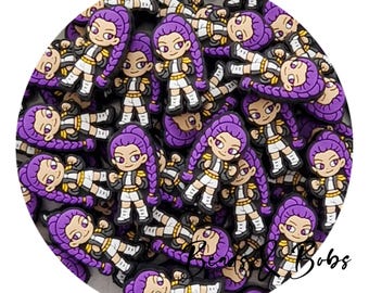 Lote de 2 a 10 piezas con envío gratuito disponible (ver descripción). Cuentas de PVC con forma de chica demonio para joyería y manualidades, ideales como adorno, bolígrafo, llavero.