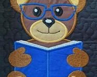 Applique Teddy 5 x 7 Pocket Reading Pillow, Teddy Saying, Reading Cushion Embroidery Design Not a physical item! Digital Download Only