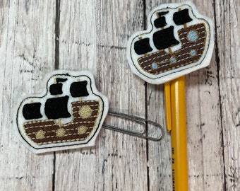 Pirate Ship Feltie single 4 x 4 Embroidery Design (2 versions - Feltie & Pencil Topper) DIGITAL DOWNLOAD ONLY, Hair Bow Embellishment Design